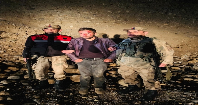Vanda kaybolan engelli genci jandarma buldu