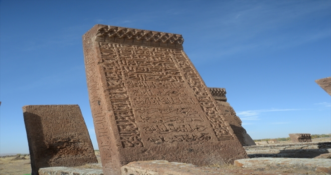 Selçuklu Meydan Mezarlığına ilgi arttı
