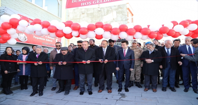 Başkalede 22 iş yeri ve çocuk parkı hizmete açıldı