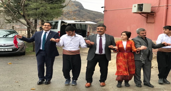 Hekimhan Anadolu Lisesinde kermes düzenlendi