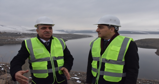 Kars Valisi Öksüz barajı inceledi