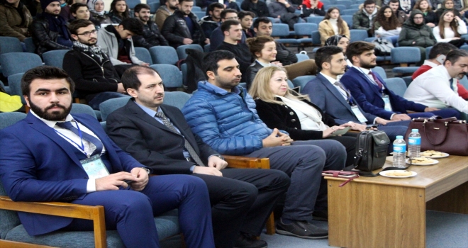Elazığda girişimcilik ve kariyer günleri paneli