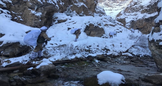 Terör örgütü PKK/KCKnın kış üslenmesine yönelik operasyon