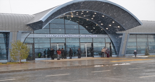 Muş Havalimanına yeni apron ve terminal binası