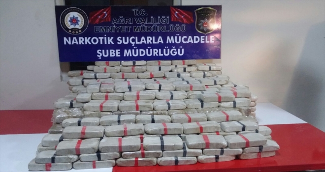 Ağrıda uyuşturucuya geçit verilmedi