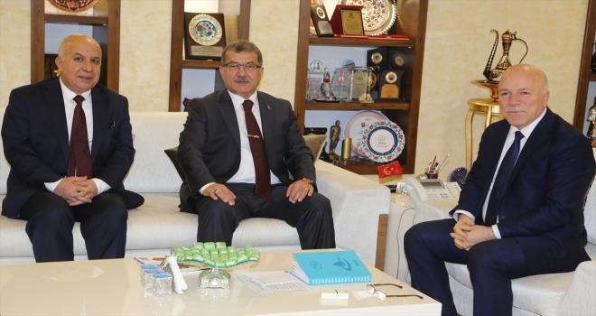 Hainleri temizlemek için çok önemli görevler ifa ediyoruz