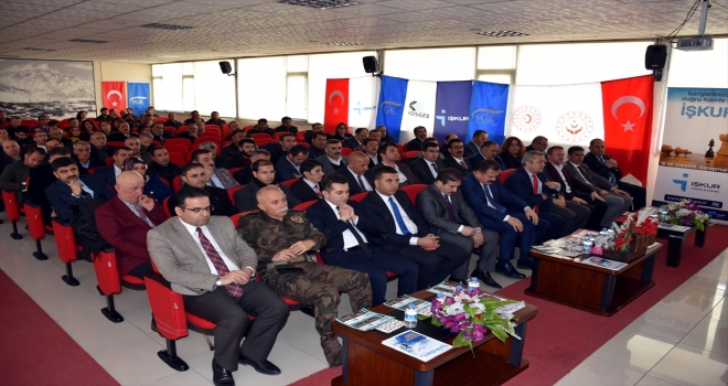 Hakkaride istihdam seferberliği bilgilendirme semineri