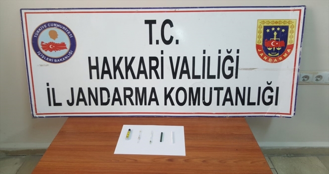 Hakkaride kaçakçılık operasyonu
