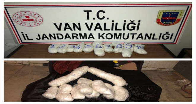 Yolcunun valizinde 3 kilo 179 gram sentetik uyuşturucu bulundu