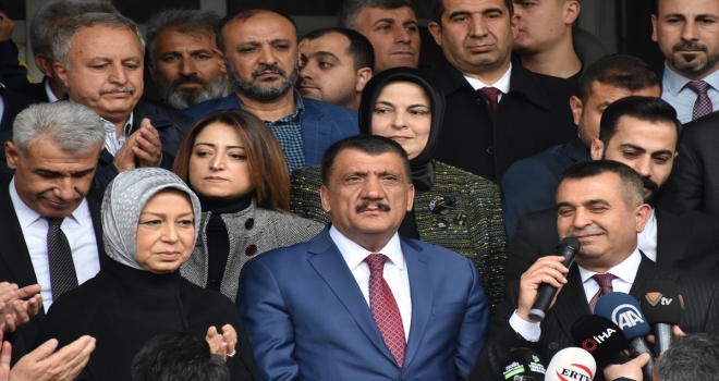 Malatyada belediye başkanları mazbatalarını aldı