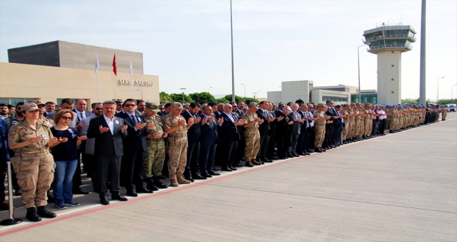 Elazığda şehit asker için tören