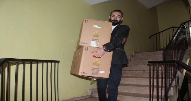 İyi kalpleri ile çocuklara bayramda gülücük dağıttılar