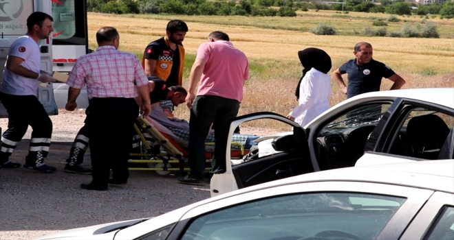 Elazığda trafik kazası: 10 yaralı