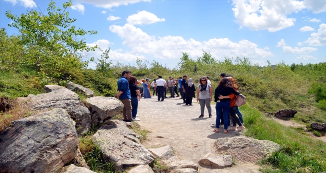 Yeryüzü cenneti Nemruta turist akını