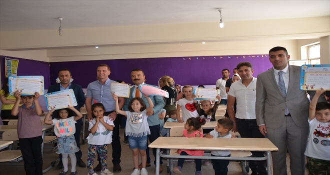 Yüksekovada karne heyecanı