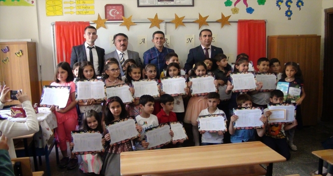 Kağızmanda karne sevinci