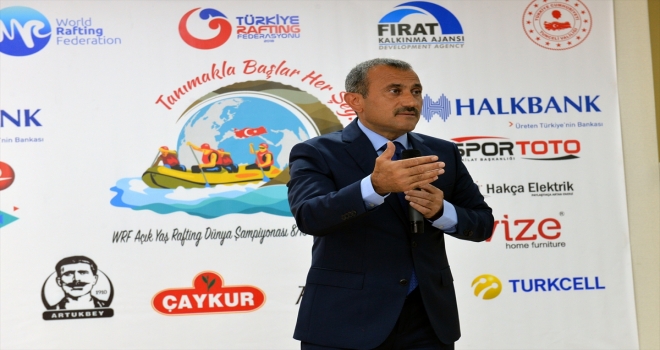 Vali Sonel, şampiyonada görev alanlara teşekkür belgesi verdi