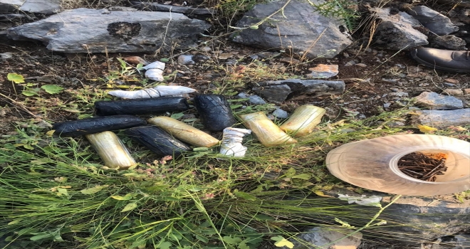Hakkaride kırsal alanda 10 kilogram patlayıcı bulundu