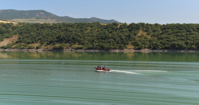 Tuncelide kaybolan genci arama çalışmaları