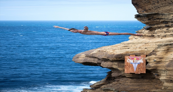 Red Bull Cliff Diving Portekiz’de gerçekleştirildi

