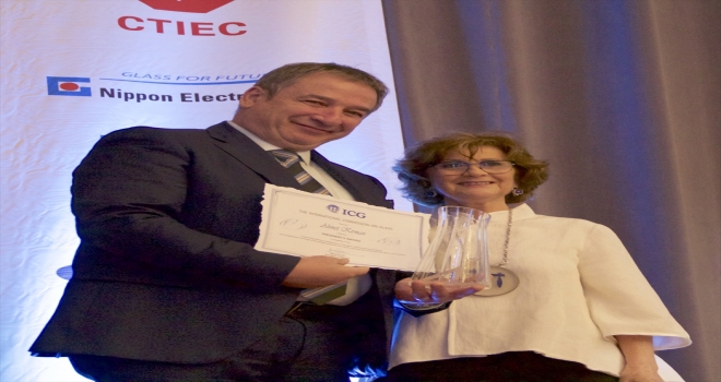 Uluslararası Cam Komisyonundan Prof. Dr. Ahmet Kırmana ödül