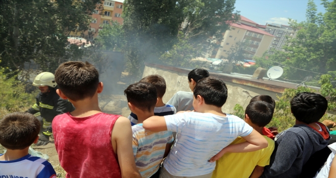 Çocukların ihbarı yangının büyümesini önledi