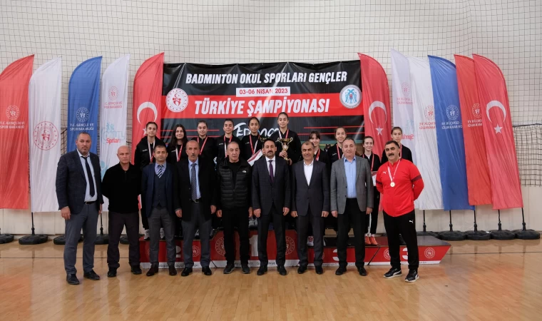 Badminton'da Kızlarımız daha başarılı