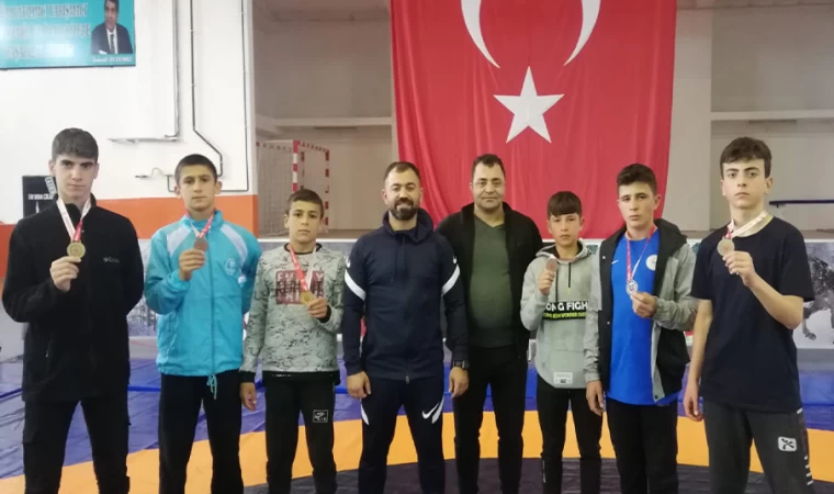 Erzincan Güreş'te söz sahibi olma yolunda