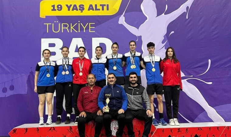Badmintoncularımız Samsun'dan Mutlu Döndüler