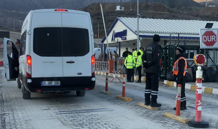 İliç'de 8 Gözaltı