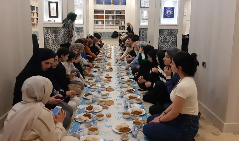 Müftülük Gençlik Hizmetleri iftar' da gençleri buluşturuyor