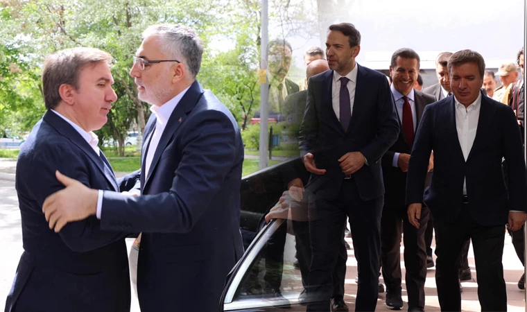 Adnan Keklik'in cenaze merasimine katılmak için Bakanlar Erzincan'da