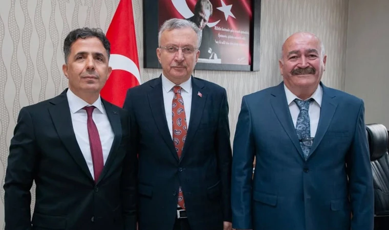 EBYÜ Eğitim Fakültesinde Görev Değişimi
