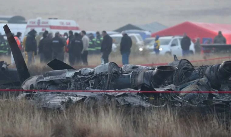 Azerbaycan-Gürcistan Sınırında Düşen Askeri Uçakta 20 Askerimiz Şehit Oldu