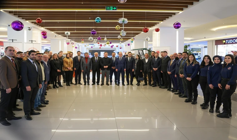 Kader Mahkumlarının El Emeği, Göz Nuru