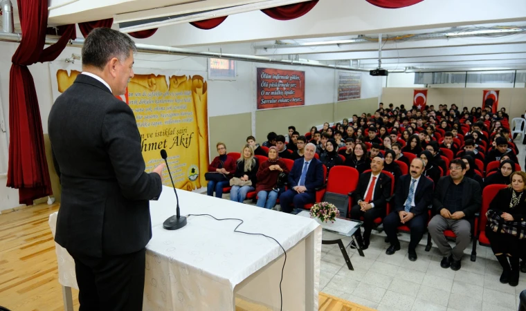 Aksun, Ertuğrul Gazi Anadolu Lisesi’nde Öğrencilerle Bir Araya Geldi