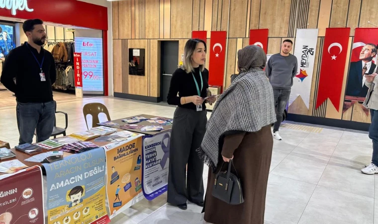 Kalın Bağırsak Kanseri Farkındalık Etkinliği Düzenlendi