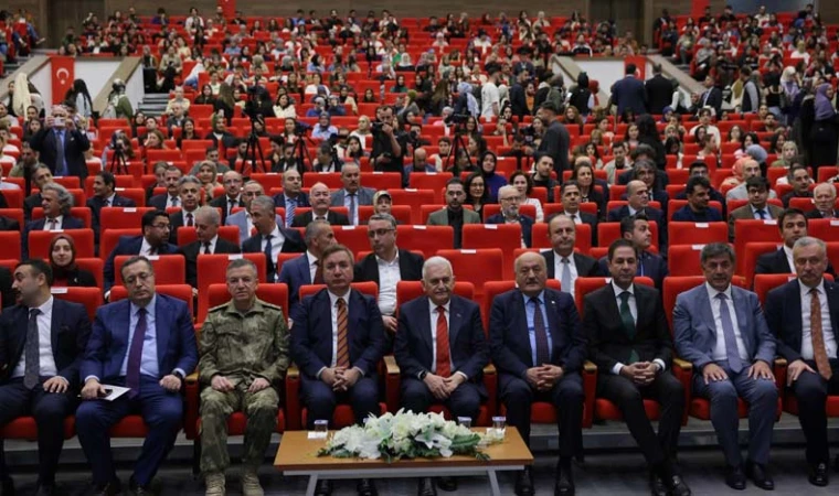Erzincan’da “Türkiye Yüzyılında Güvenlik” Paneli Düzenlendi