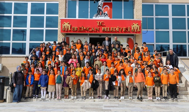 Miniklerden Belediyeye Anlamlı Ziyaret