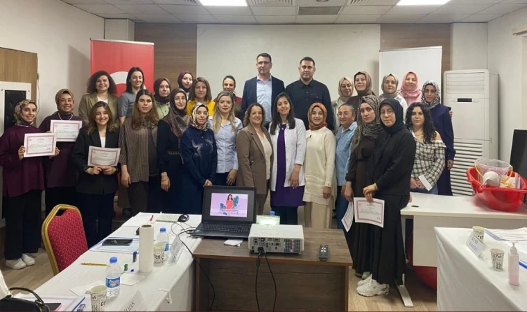 Sağlık Personeline “Doğuma Hazırlık Eğitimi” Verildi
