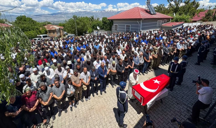 Jandarma Uzman Çavuş Mustafa Pak Dualarla Son Yolculuğuna Uğurlandı