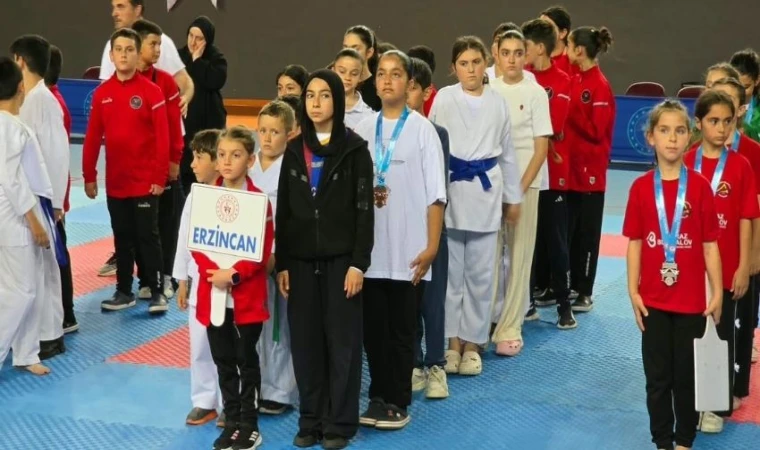 Trabzon’da Erzincan Fırtınası: Karatecilerimizden 28 Madalyalık Büyük Başarı