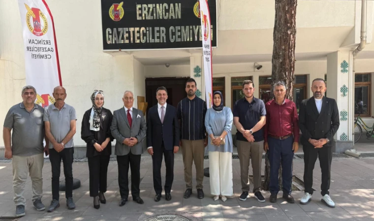 AK Parti Erzincan Teşkilatından Erzincan Gazeteciler Cemiyeti’ne Anlamlı Ziyaret