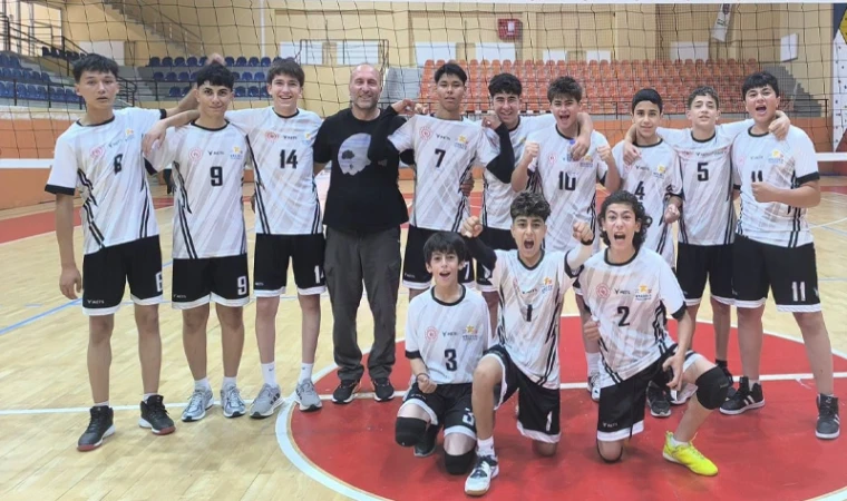 Erzincan ANALİG Erkek Voleybol Takımı Türkiye Yarı Finallerinde