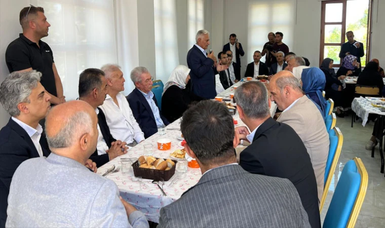 Son Başbakan Binali Yıldırım, Mevlid Programında Hemşehrileriyle Buluştu