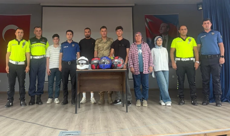 Üzümlü’de Motosiklet Sürücülerine Güvenli Sürüş Eğitimi