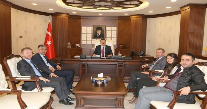 Vali Akbıyıka ziyaretler