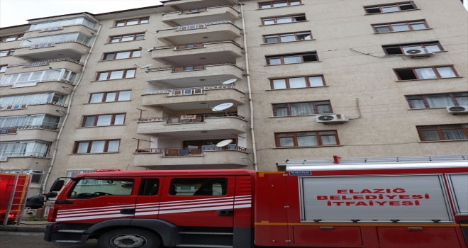 Elazığda binanın bodrum katında yangın 