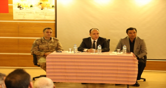 Kaymakam Solak, muhtarlarla buluştu