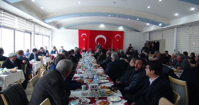 Vali Çağatay, muhtarlarla bir araya geldi